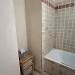 Simple Basic One Bedroom With Pool And Tennis At The Entrance Of Tropez *
