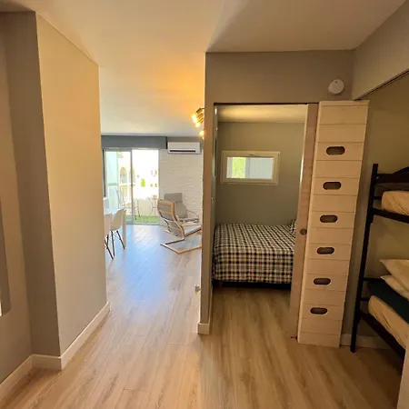 Simple Basic One Bedroom With Pool And Tennis At The Entrance Of Tropez Appartement