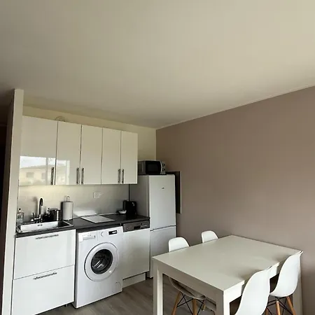 Simple Basic One Bedroom With Pool And Tennis At The Entrance Of Tropez * Saint Tropez