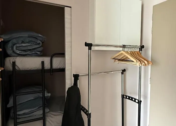 Daire Simple Basic One Bedroom With Pool And Tennis At The Entrance Of Tropez